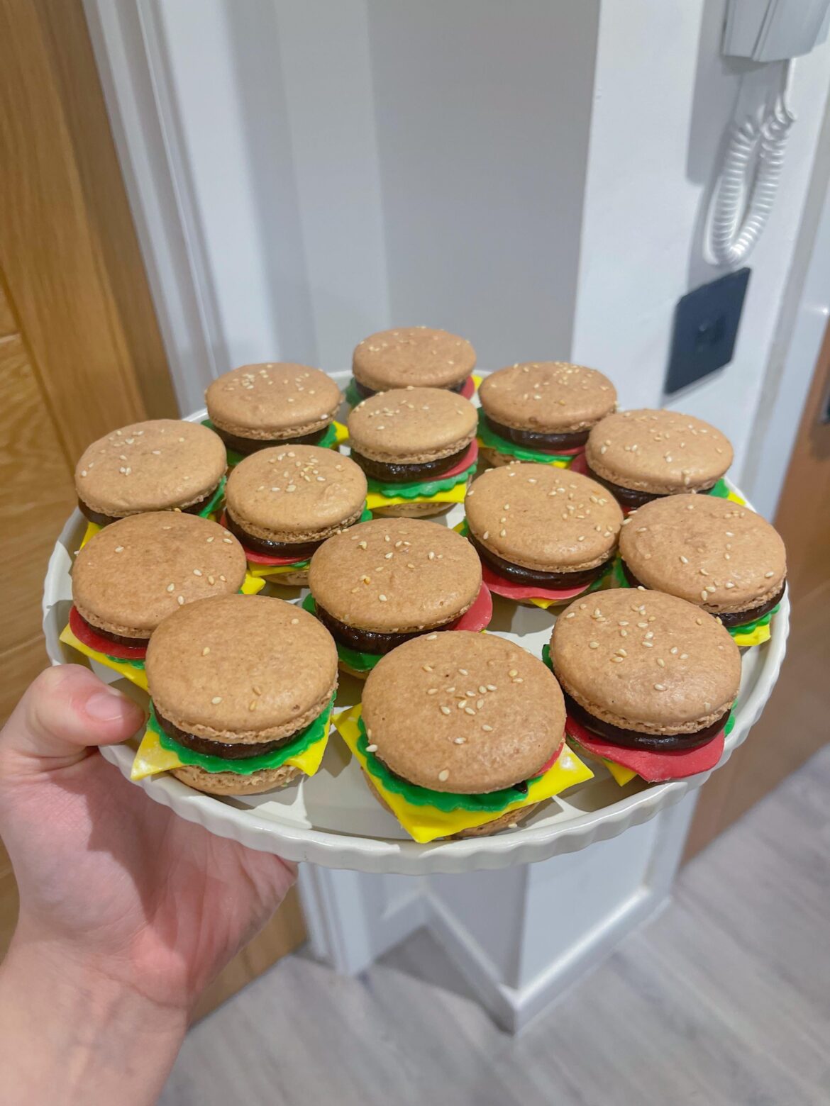 Cheeseburger Macaron
