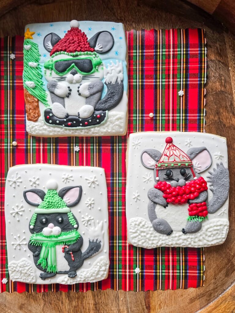 When my love for our sweet pet chinchilla, baking, and Christmas collide, this results in gigantic chinchilla Christmas cookies 🤪🐭❤️💚