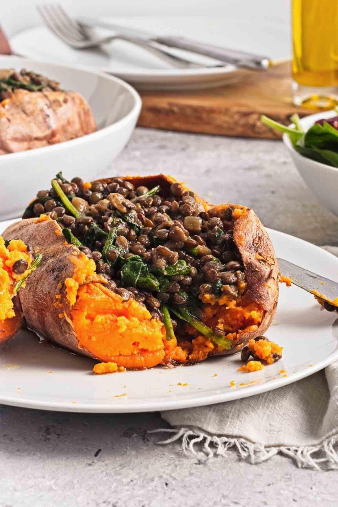 Baked Sweet Potatoes stuffed with Lentils (High-Fiber and High-Protein!)