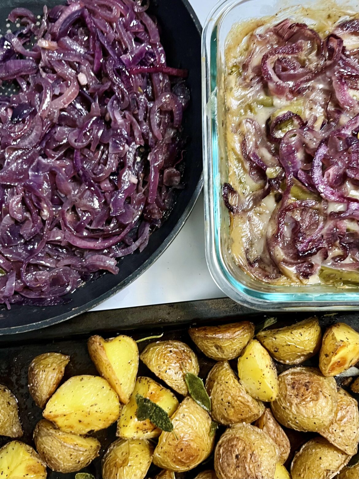 early, impatient & quick (heavy) onion thanksgiving dinner cuz why the devil not