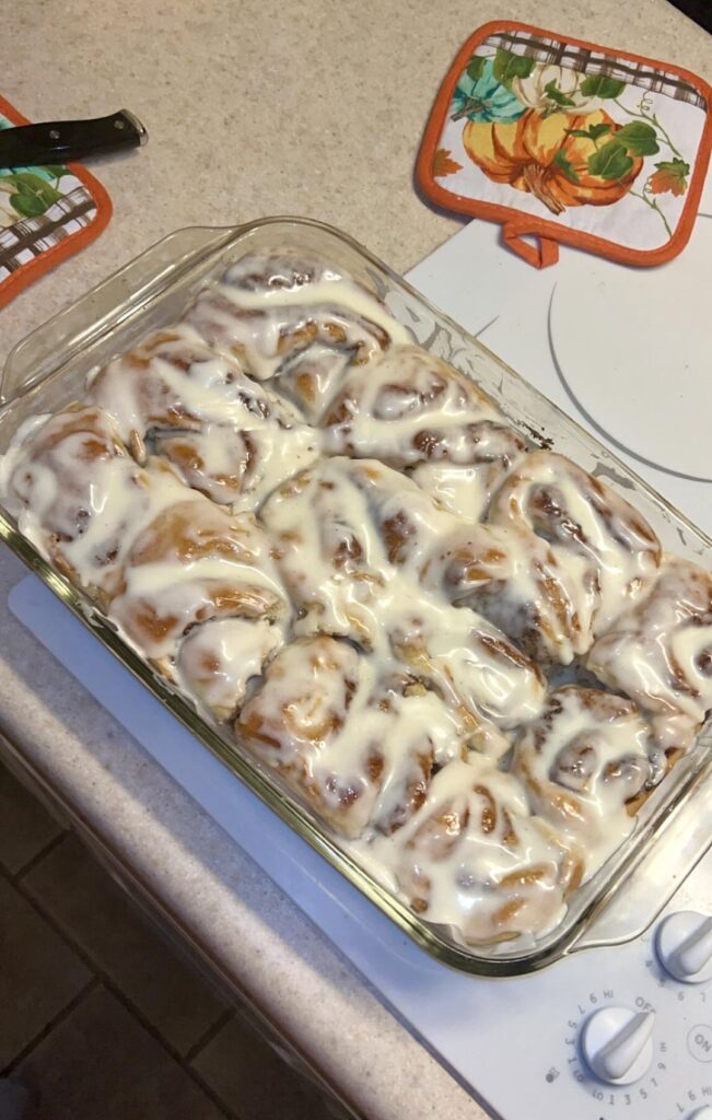 Tonight, I made sourdough discard cinnamon rolls! Truly the best cinnamon rolls I’ve ever had. Can’t beat the cream cheese frosting, either!