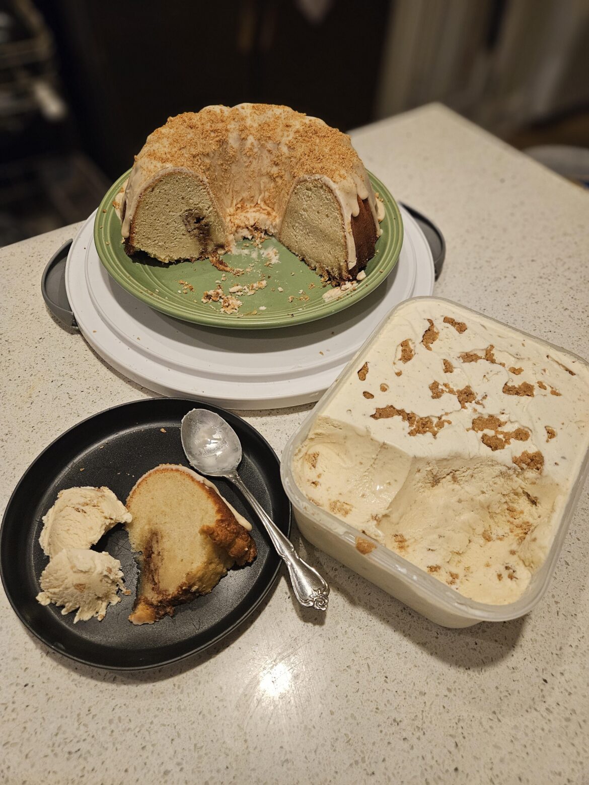 Homemade Cinnamon Toast Crunch Pound Cake and Cinnamon Toast Crunch Ice Cream