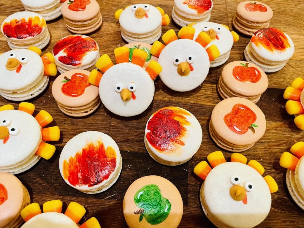 Thanksgiving caramel apple macarons