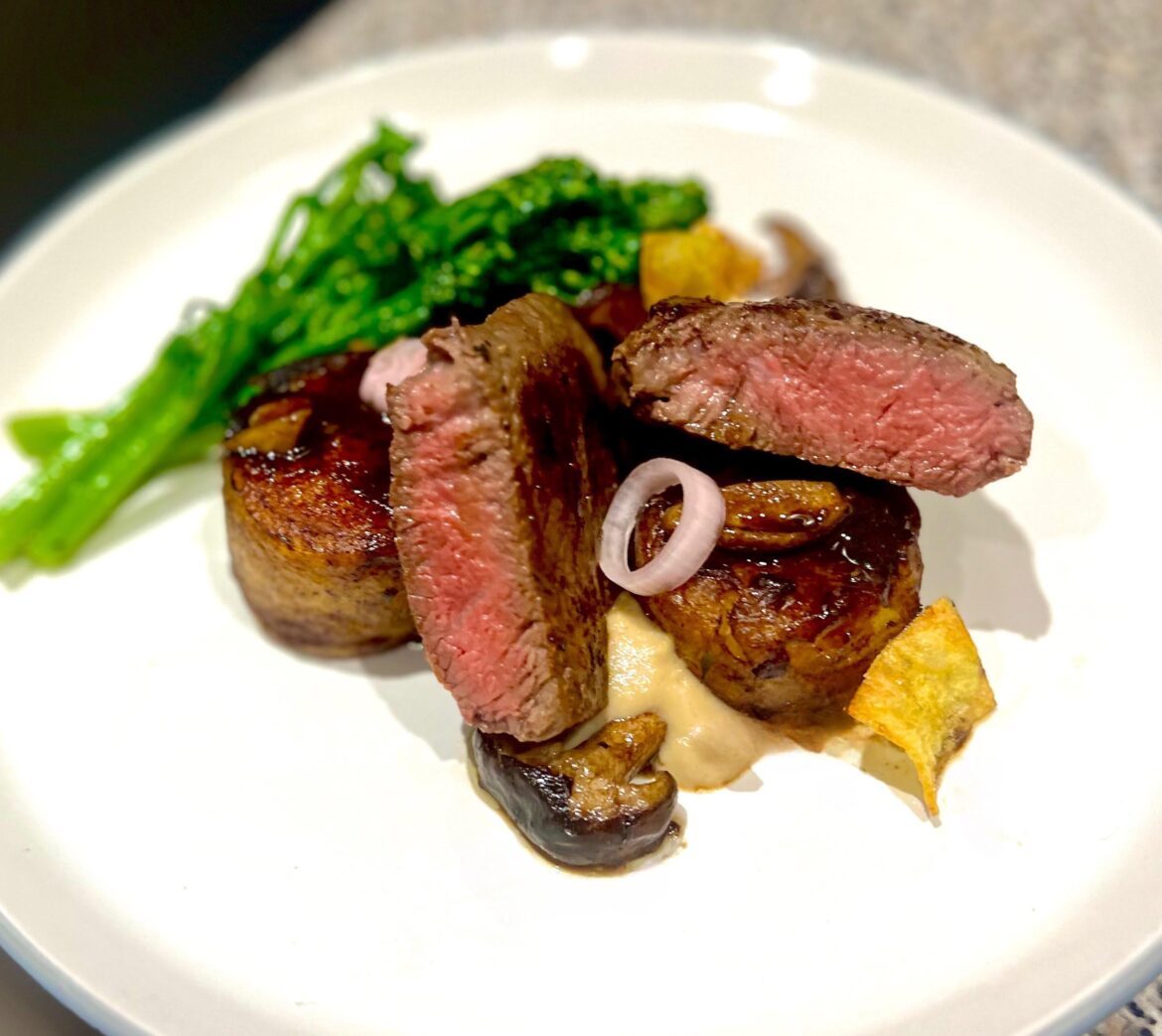 Fillet steak, fondant potato’s, onion purée, longstem broccoli, pickled shallot and potato crisp