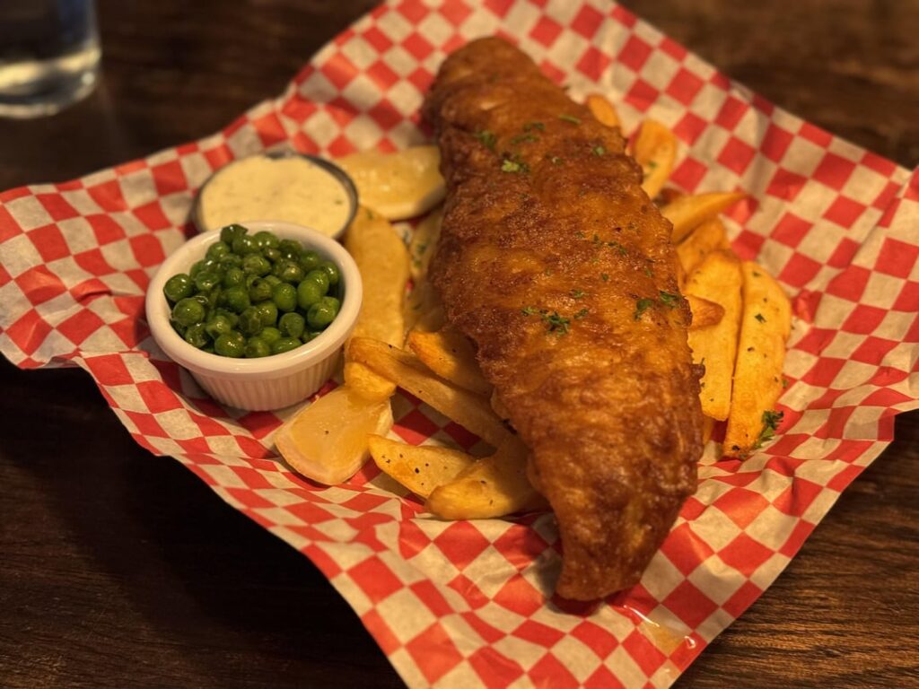 okay, Kelly’s Irish Pub absolutely rocks