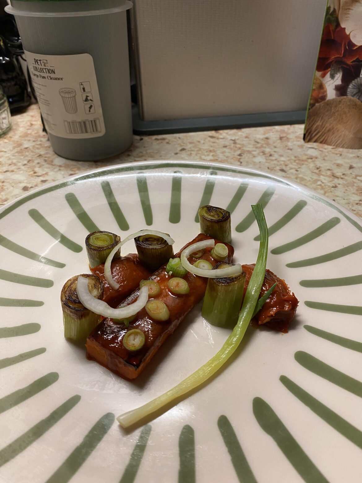 Steamed carrot, leek, spring onion, gochujang butter.