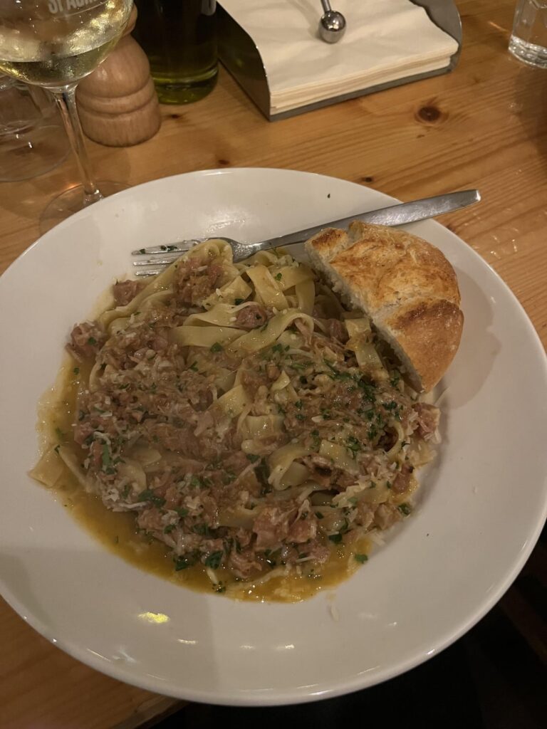 Venison ragout with red wine, grana paramo and bread, and tiramisu. How many cals?