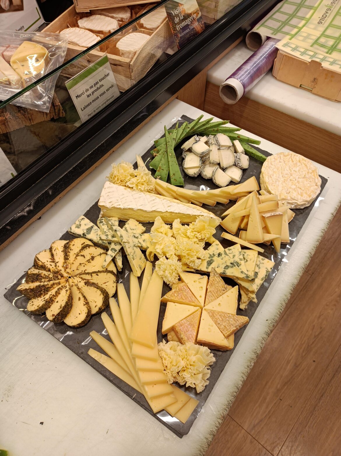 Greetings from France, Cheeseboard in progress 🫠