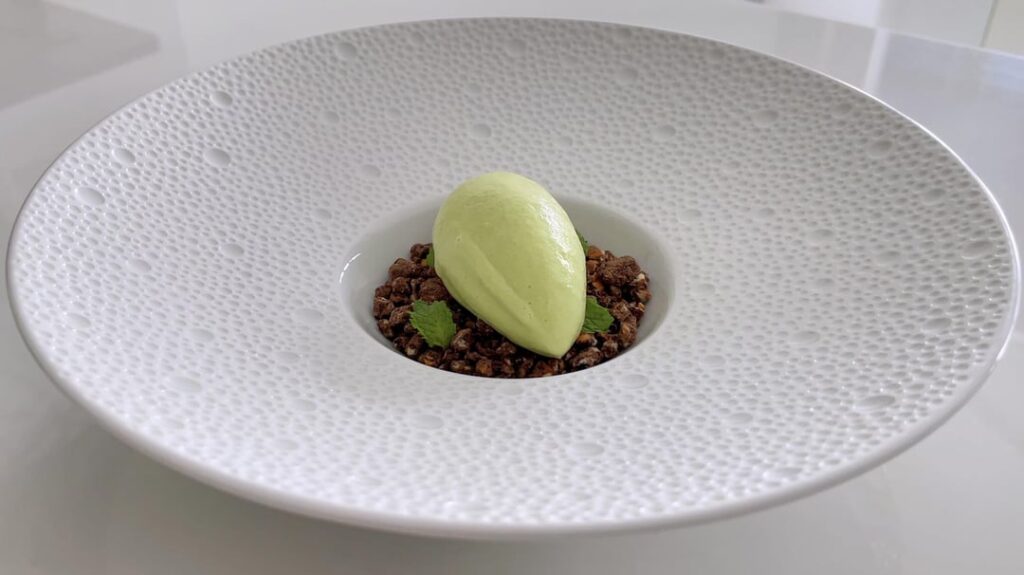 Mint Ice Cream & Chocolate Pretzel Crumble