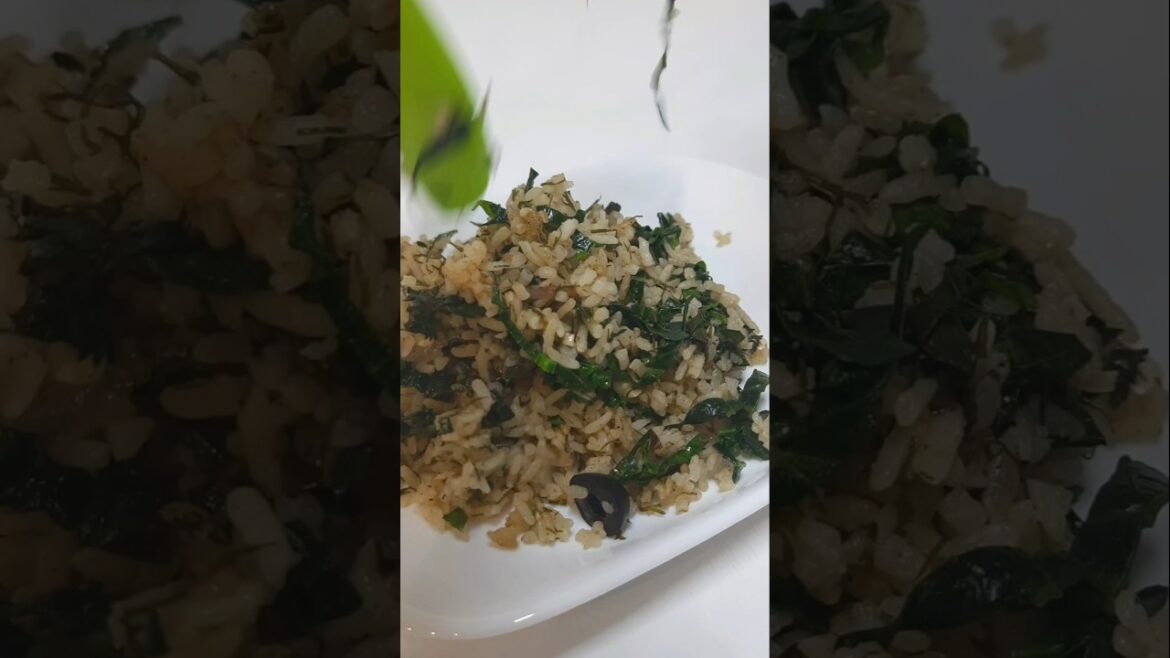 Рис с зеленью на сковороде по-Гречески + соус рецепт #timetocook #foods#рецепты Рис с зеленью на сковороде по-Гречески + соус рецепт #timetocook #foods#рецепты