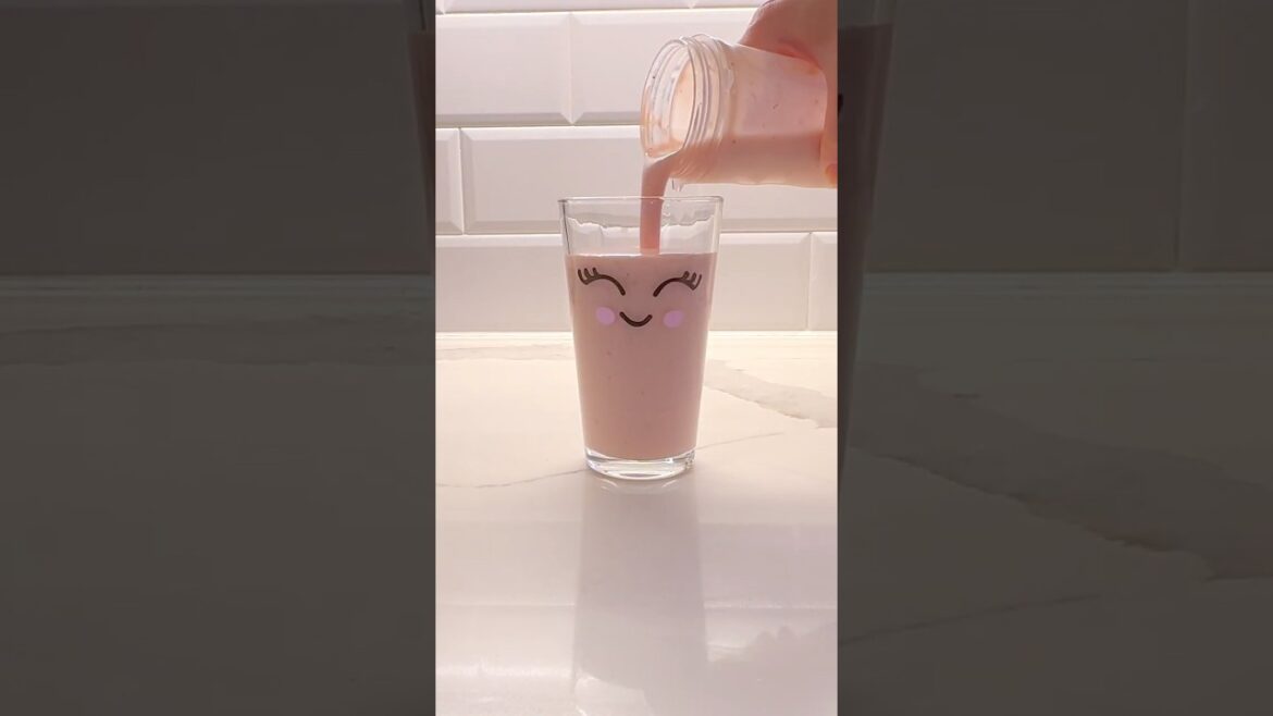 I Found the PERFECT Strawberry & Banana Smoothie Recipe for a Healthy Meal! I Found the PERFECT Strawberry & Banana Smoothie Recipe for a Healthy Meal!