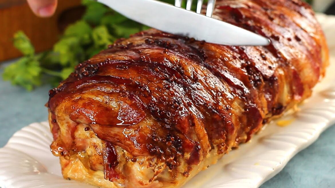 Surprise your guests at Christmas dinner! Juicy Stuffed Pork Loin in bacon. Surprise your guests at Christmas dinner! Juicy Stuffed Pork Loin in bacon.