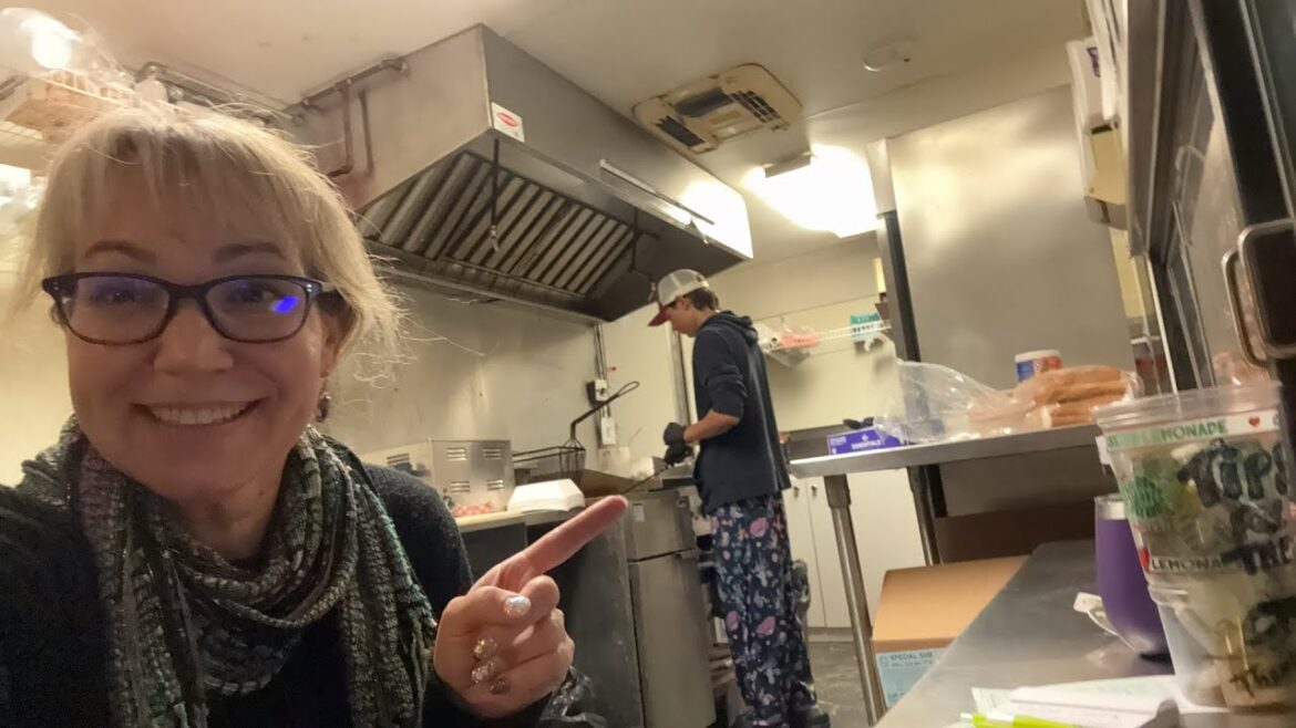 Live on the Food Truck! Live on the Food Truck!