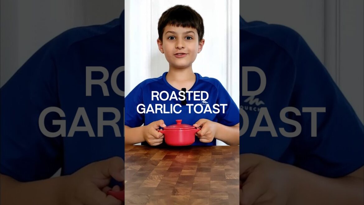 The BEST GARLIC TOAST Recipe You’ll EVER Make! The BEST GARLIC TOAST Recipe You'll EVER Make!