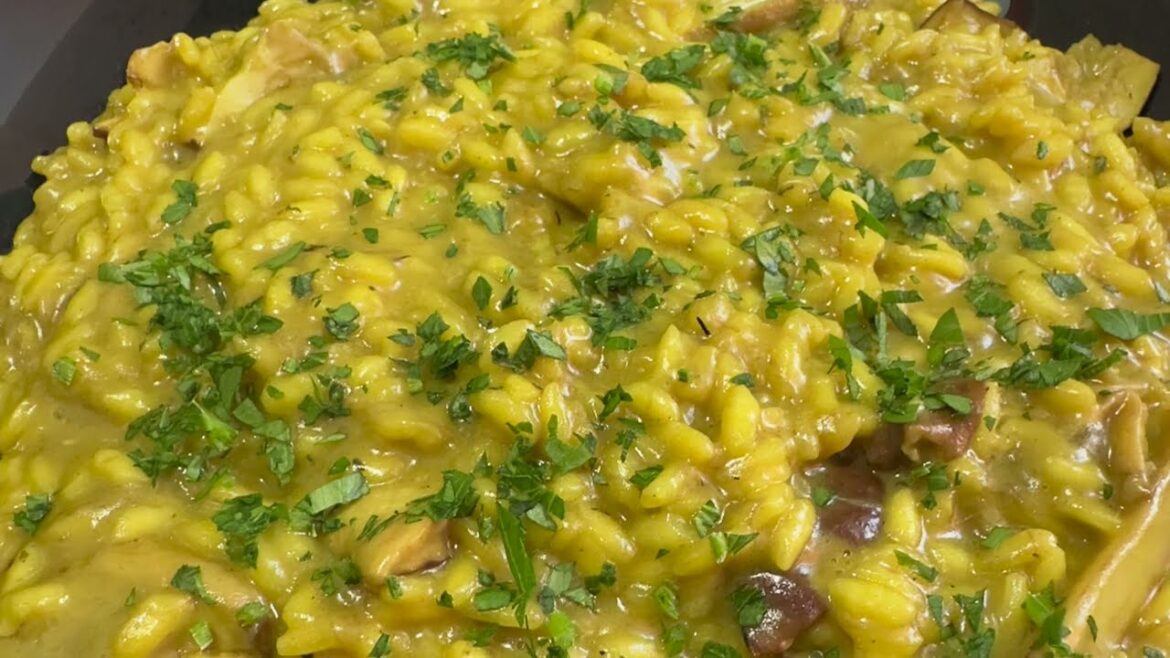 Risotto ai funghi porcini freschi come quello del ristorante.