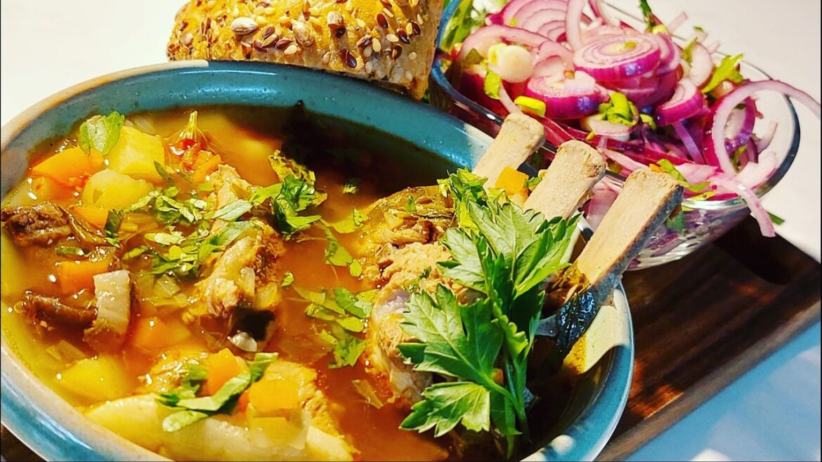 Ciorba de Oase Reteta Veche de Familie Craciun 2024 / Pork Bone Soup old family recipe