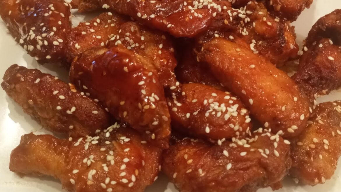 BBQ honey chicken wings restaurant style | Honey Chicken wings with BBQ sauce@BehindTheFlavor