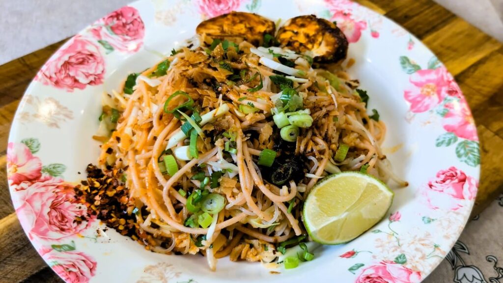 Burmese Spiced rice and noodles dish known as Thami Letto, it's full of flavour.