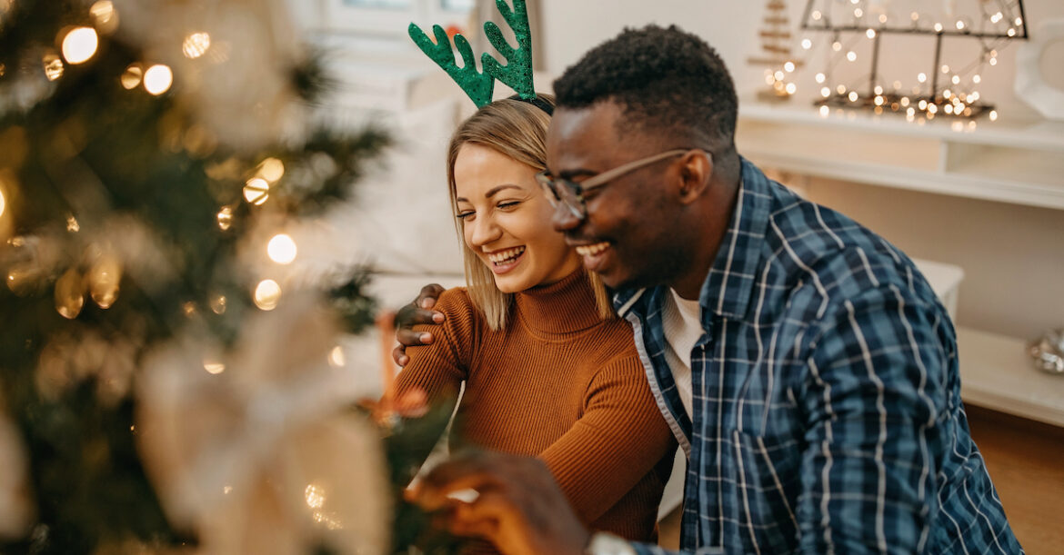 A Newlywed's Guide to Celebrating Christmas with Both Sides of the Family - Crosswalk PLUS Marriage Devotional