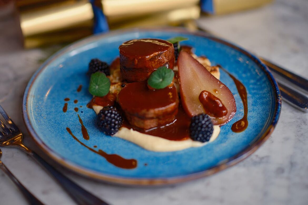 Venison Christmas dinner recipe: A festive alternative to turkey