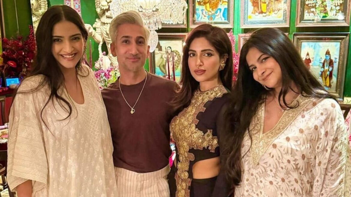 Sonam Kapoors Christmas Dinner Was A Feast Of Food, Friends And Festive Vibes