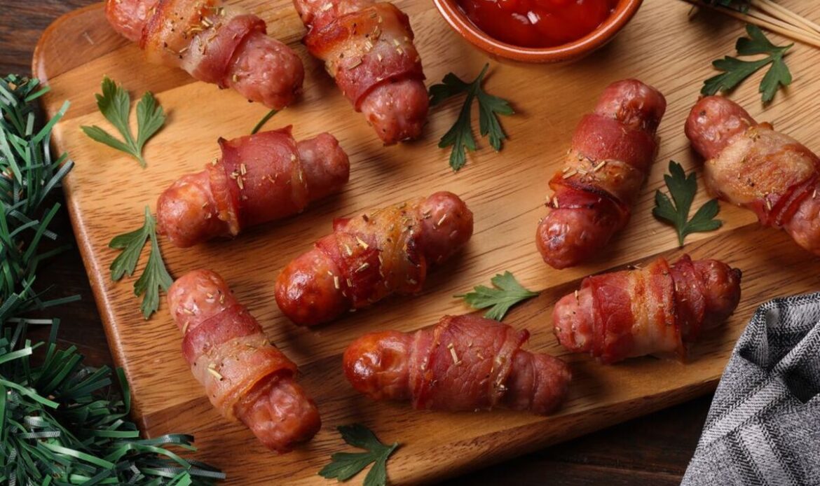 Jamie Oliver's perfect pigs in blankets recipe for Christmas Day