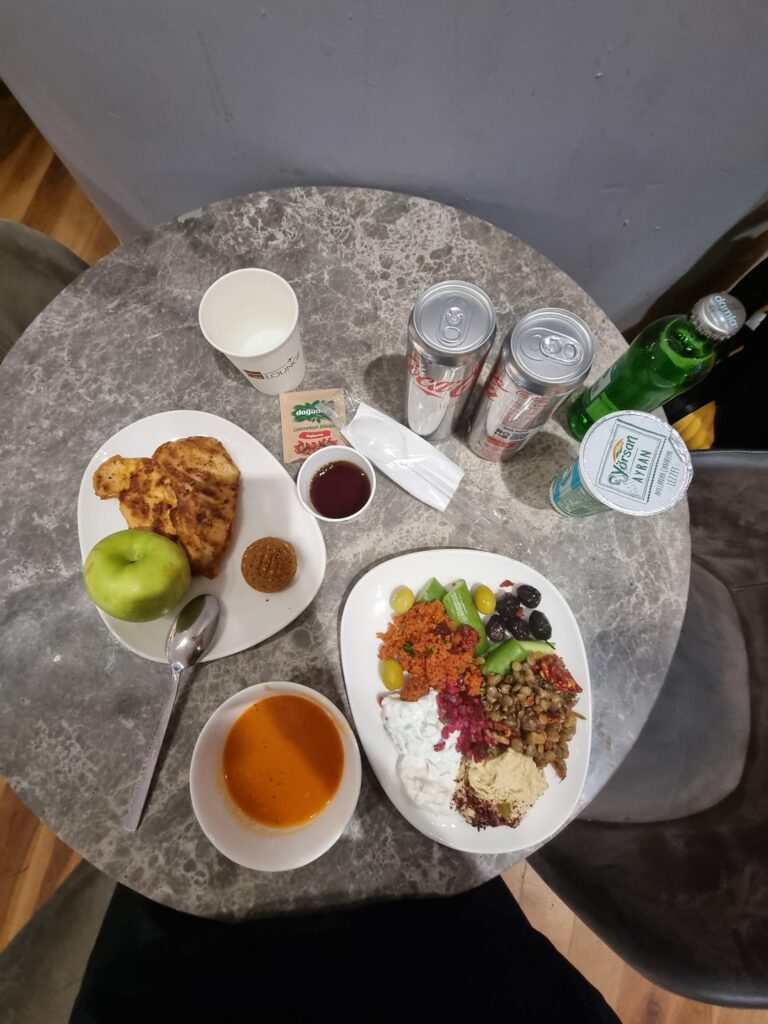 Is this 800 cal or more? :D 2nd picture is LEFTOVERS