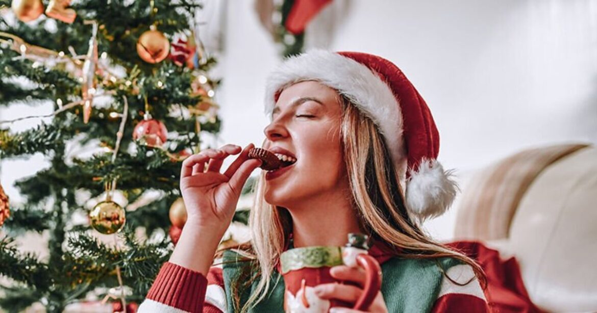 ‘I’m a nutritionist – these two rules will prevent inevitable Christmas weight gain’ 'I'm a nutritionist - these two rules will prevent inevitable Christmas weight gain'