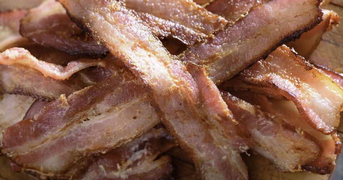 How to cook bacon better without using frying pan or oil - chef’s best method