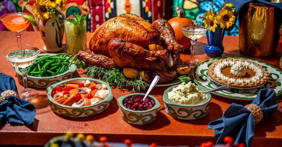 Dining solo for Thanksgiving? Dining solo for Thanksgiving?