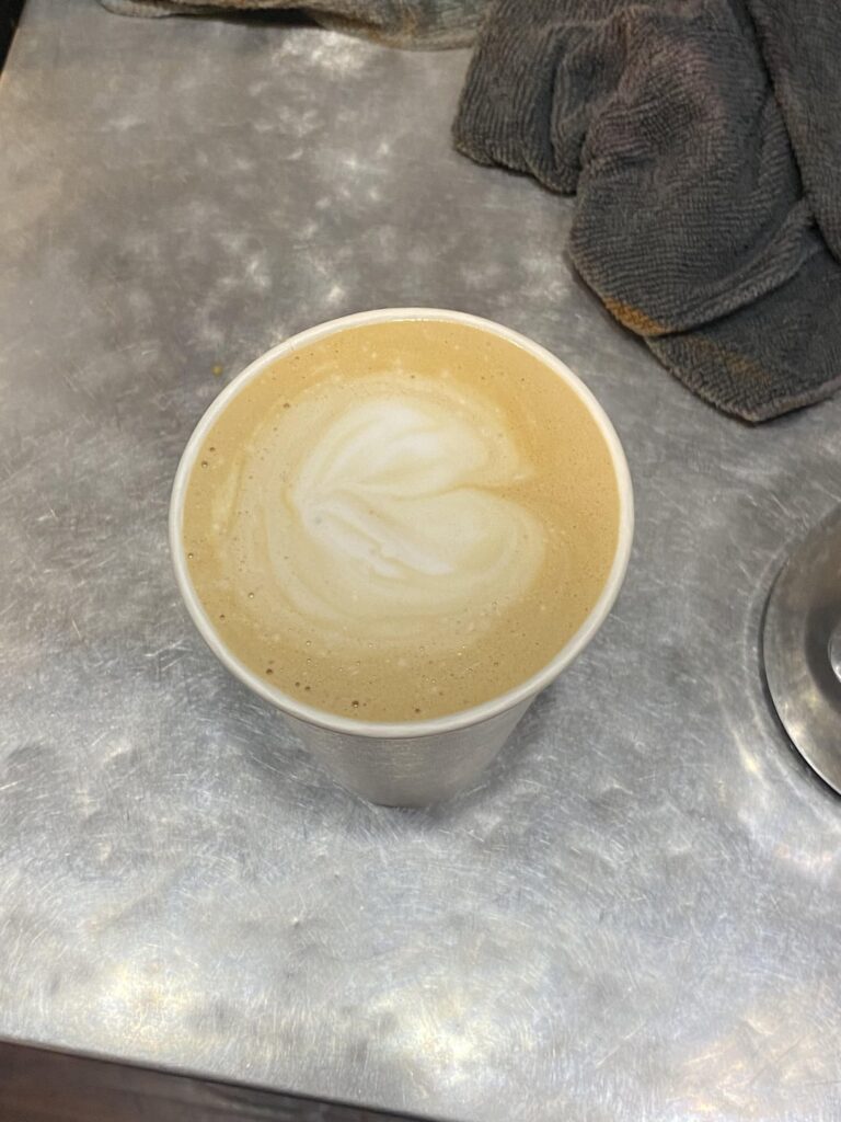 Help me fix my latte art plz 🫶