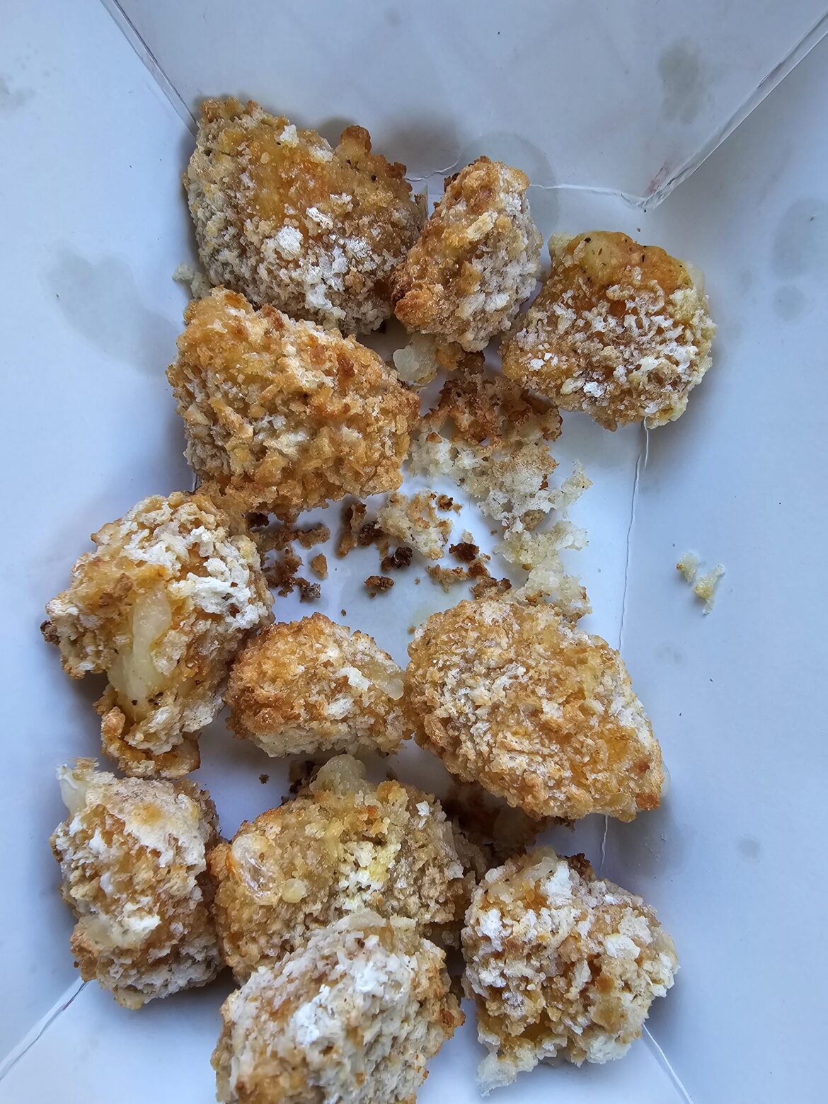 Can anyone ID these specific cheese curds? Can anyone ID these specific cheese curds?