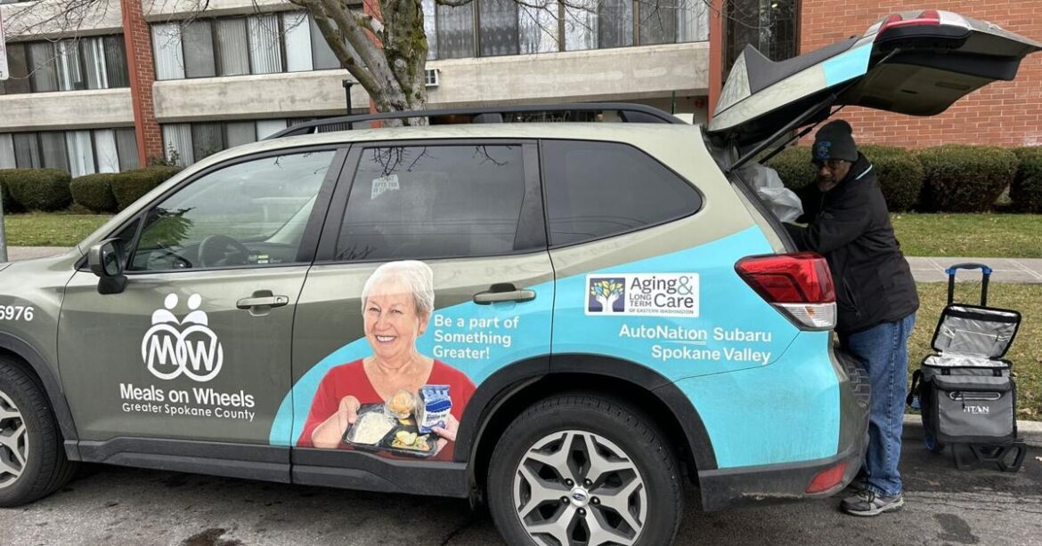 Meals on Wheels delivers Spokane seniors Christmas meals | News Meals on Wheels delivers Spokane seniors Christmas meals | News