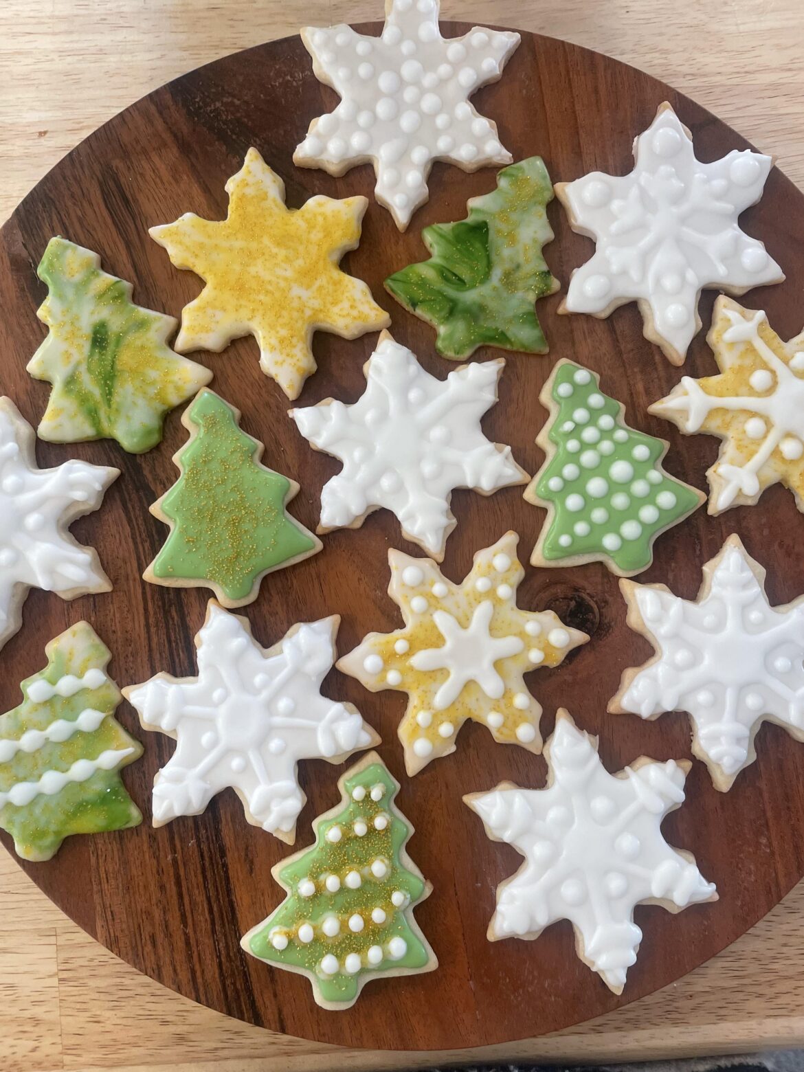 Beginner attempt at cookie decorating