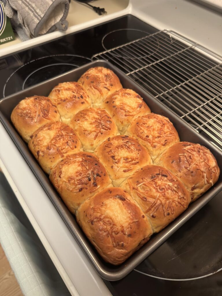 Kinda proud of my Gruyère & Honey Molasses Dinner Rolls 😋