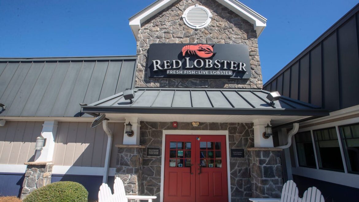 Which restaurants are open, closed on Christmas 2024? What to know