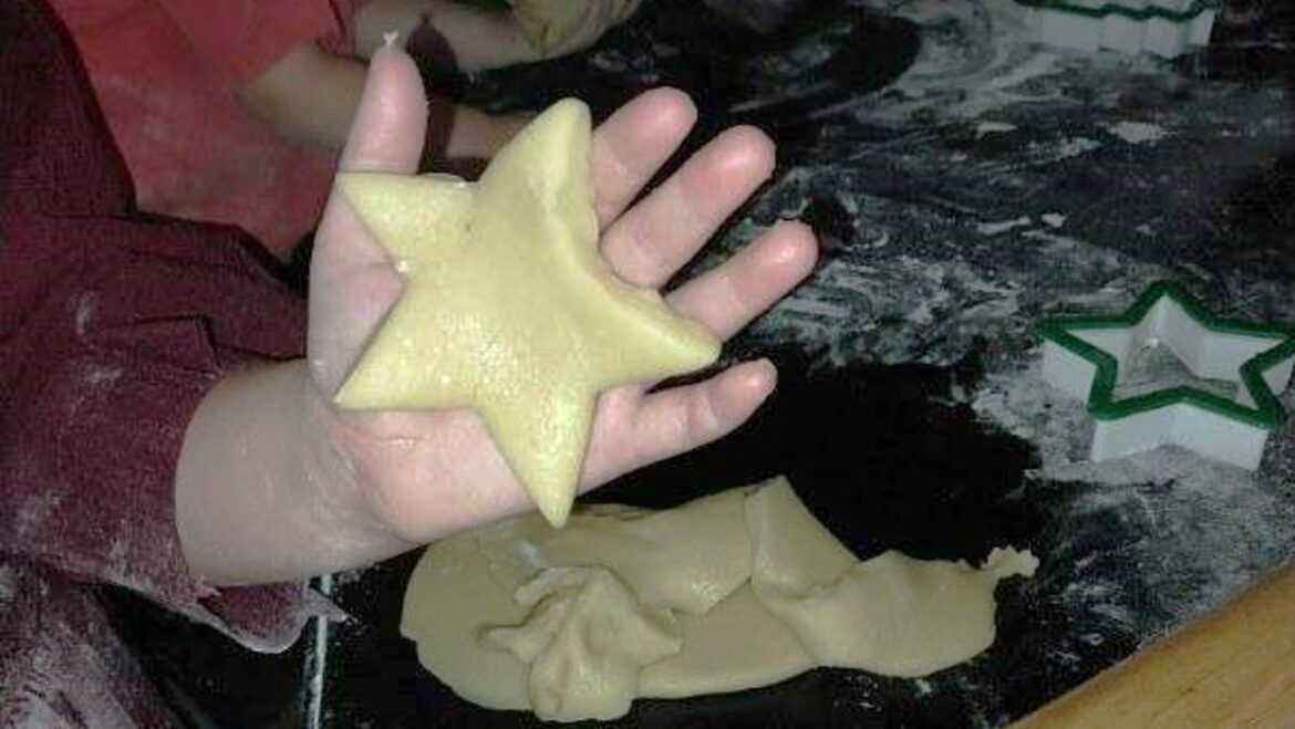 Eichers have busy Christmas week, offer gingerbread cookie recipe