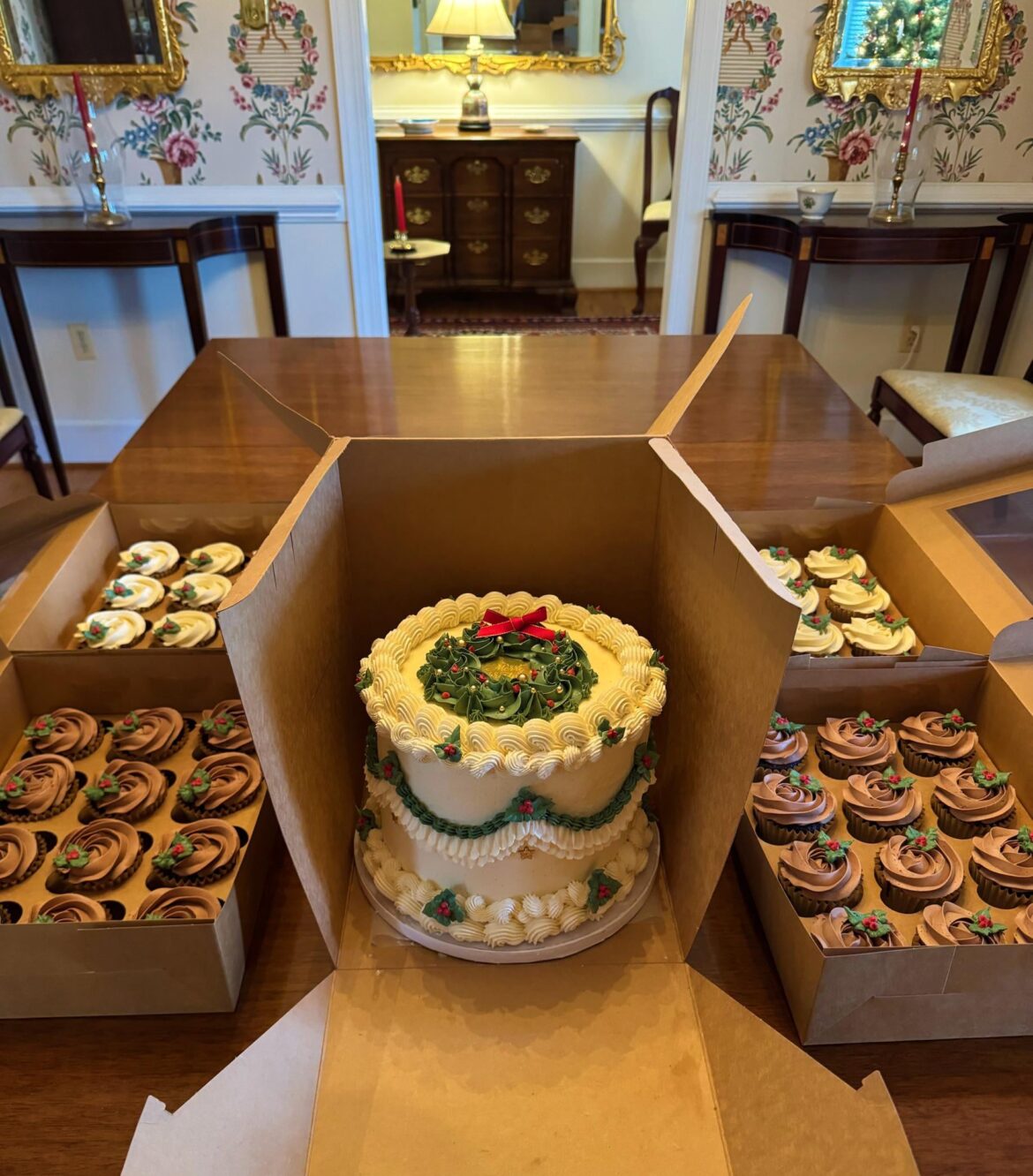 Christmas Cake order! ❤️🎄✨ Christmas Cake order! ❤️🎄✨