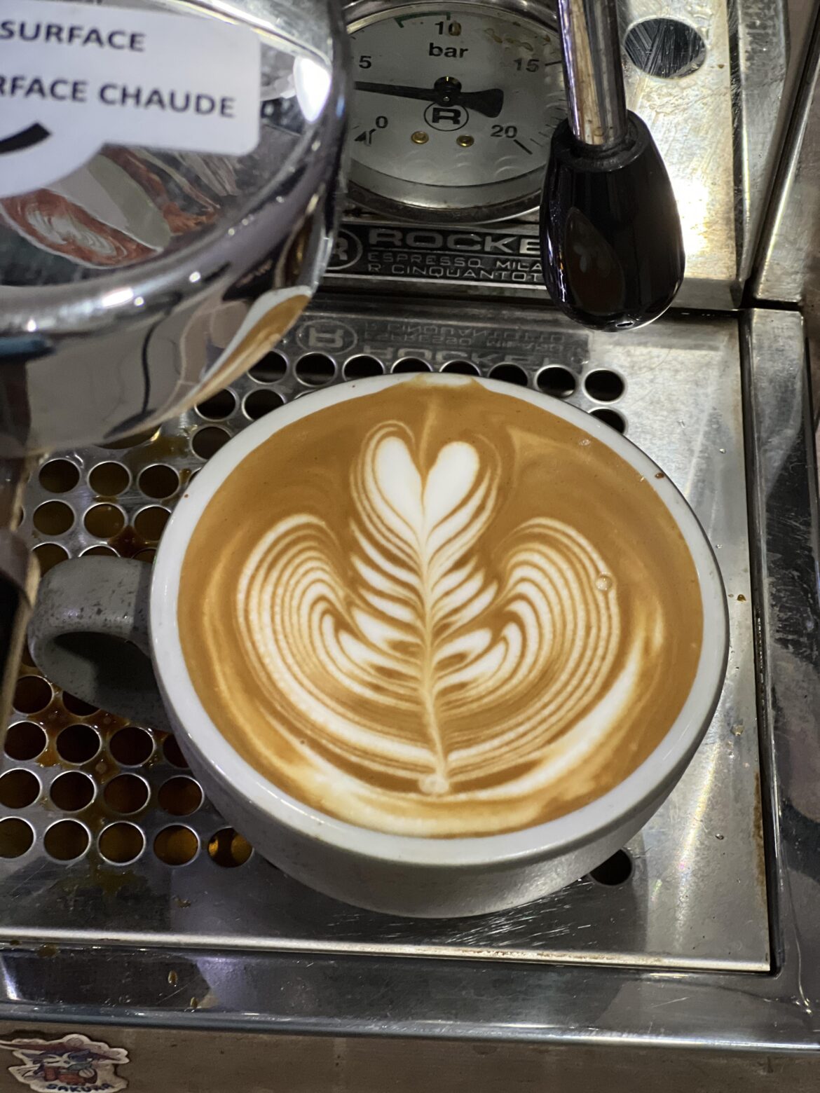 Sharing my rosetta latte art, cheers