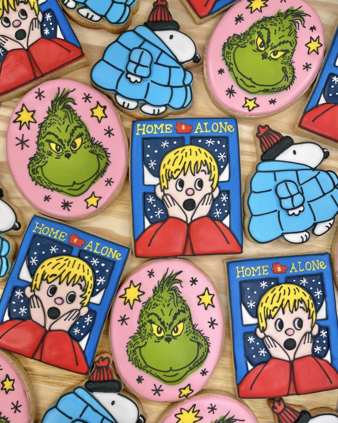 cookies i made for a holiday market last weekend!!! 🩵⛄️⭐️