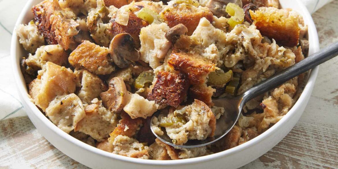 12 Traditional Thanksgiving Sides to Make in the Slow Cooker
