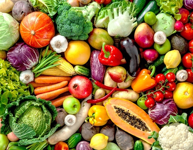 Trans-isomerization of unsaturated fatty acids in cooking with sulfur-rich vegetables