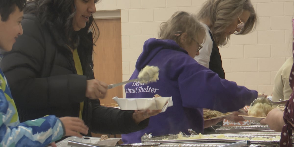 Grace Lutheran Church offers fellowship through Thanksgiving community meal Grace Lutheran Church offers fellowship through Thanksgiving community meal
