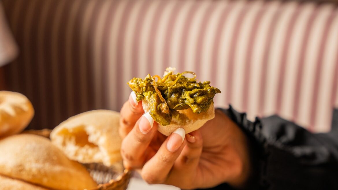 A Christmas recipe for fragrant, tangy Chicken Cafreal by chef Rhea Aaron of Klaa Kitchen A Christmas recipe for fragrant, tangy Chicken Cafreal by chef Rhea Aaron of Klaa Kitchen