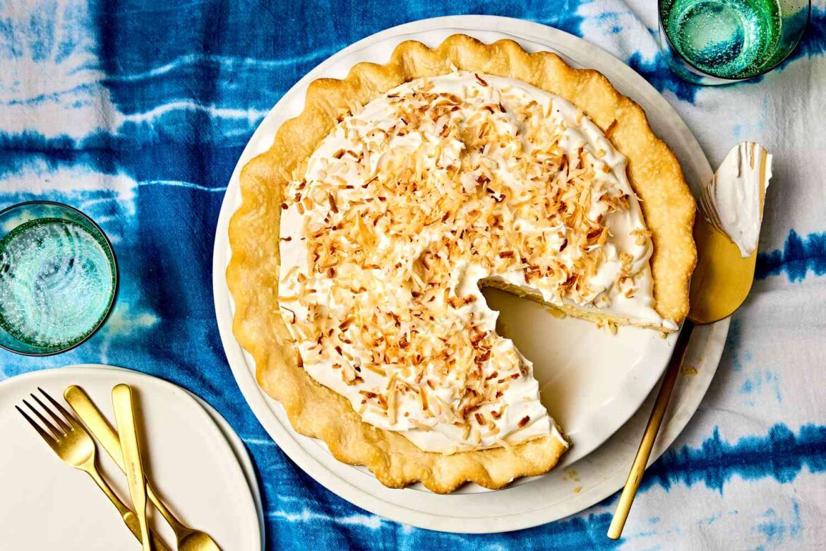 10 Southern Pies That Steal The Show Every Christmas