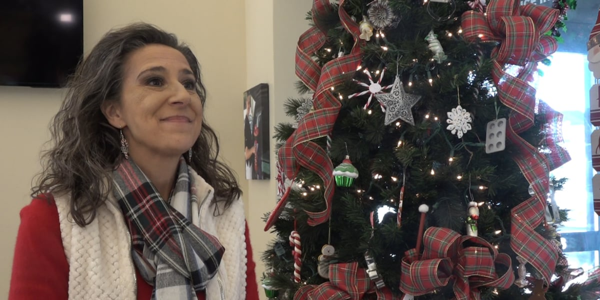 Meals on Wheels delivers more than 800 Christmas gifts to homebound neighbors Meals on Wheels delivers more than 800 Christmas gifts to homebound neighbors