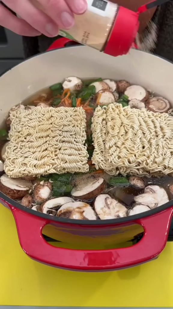 Easy Dumpling Soup with Ramen