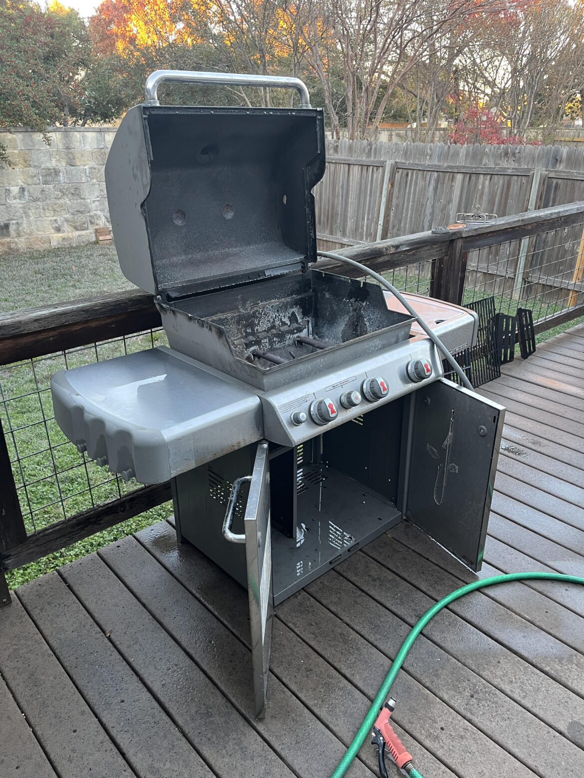 I got this for free but unsure if it’s natural gas or Propane, help?