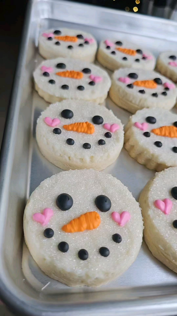 Cream Cheese Snowman Cookies with Vanilla Buttercream 🤍