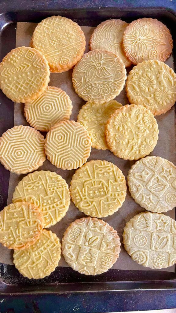 OMG my christmas cookies turned out amazing!